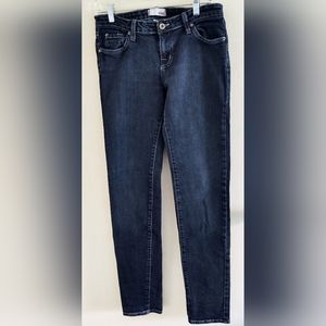 BDG men's size 30 x 32 dark wash skinny denim blue jeans. Stretch Straight leg.